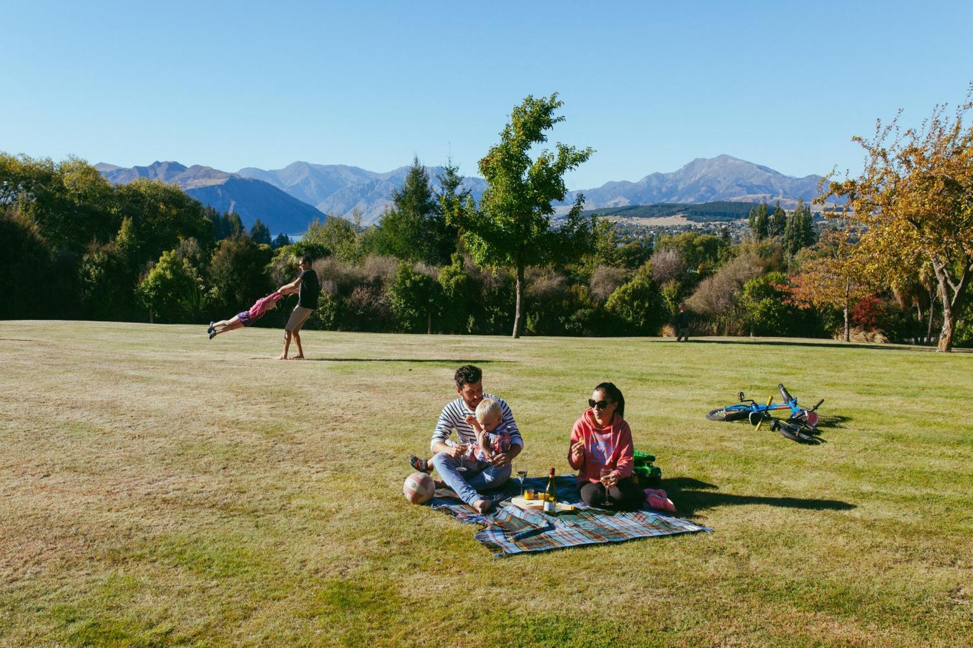 Wanaka Top 10 Holiday Park エクステリア 写真