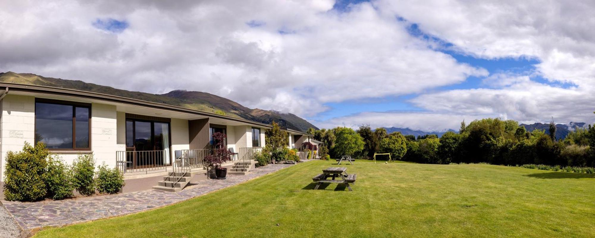Wanaka Top 10 Holiday Park エクステリア 写真